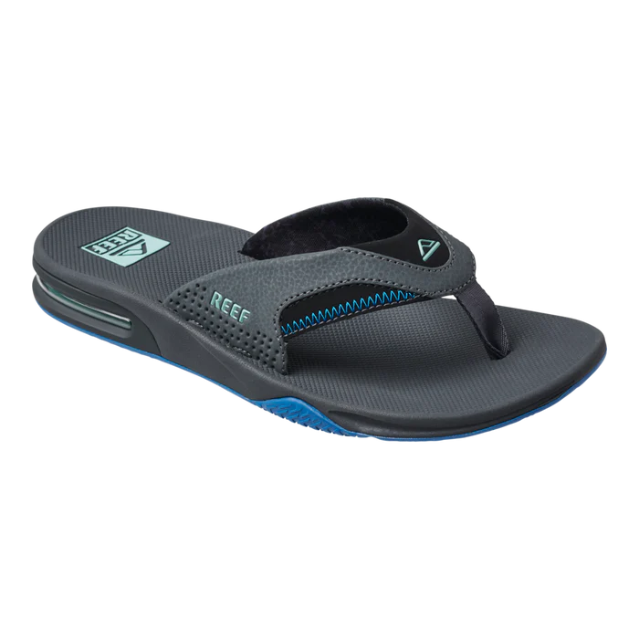 Fanning Sandal