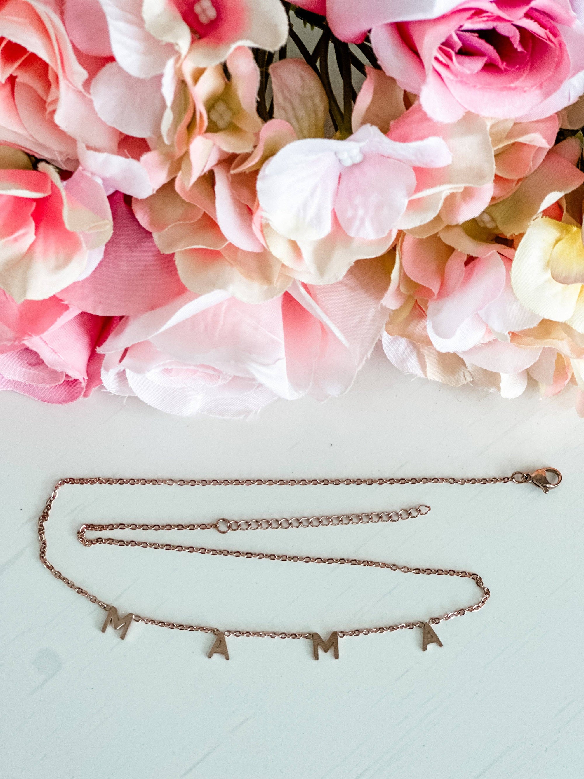 Mama Necklace