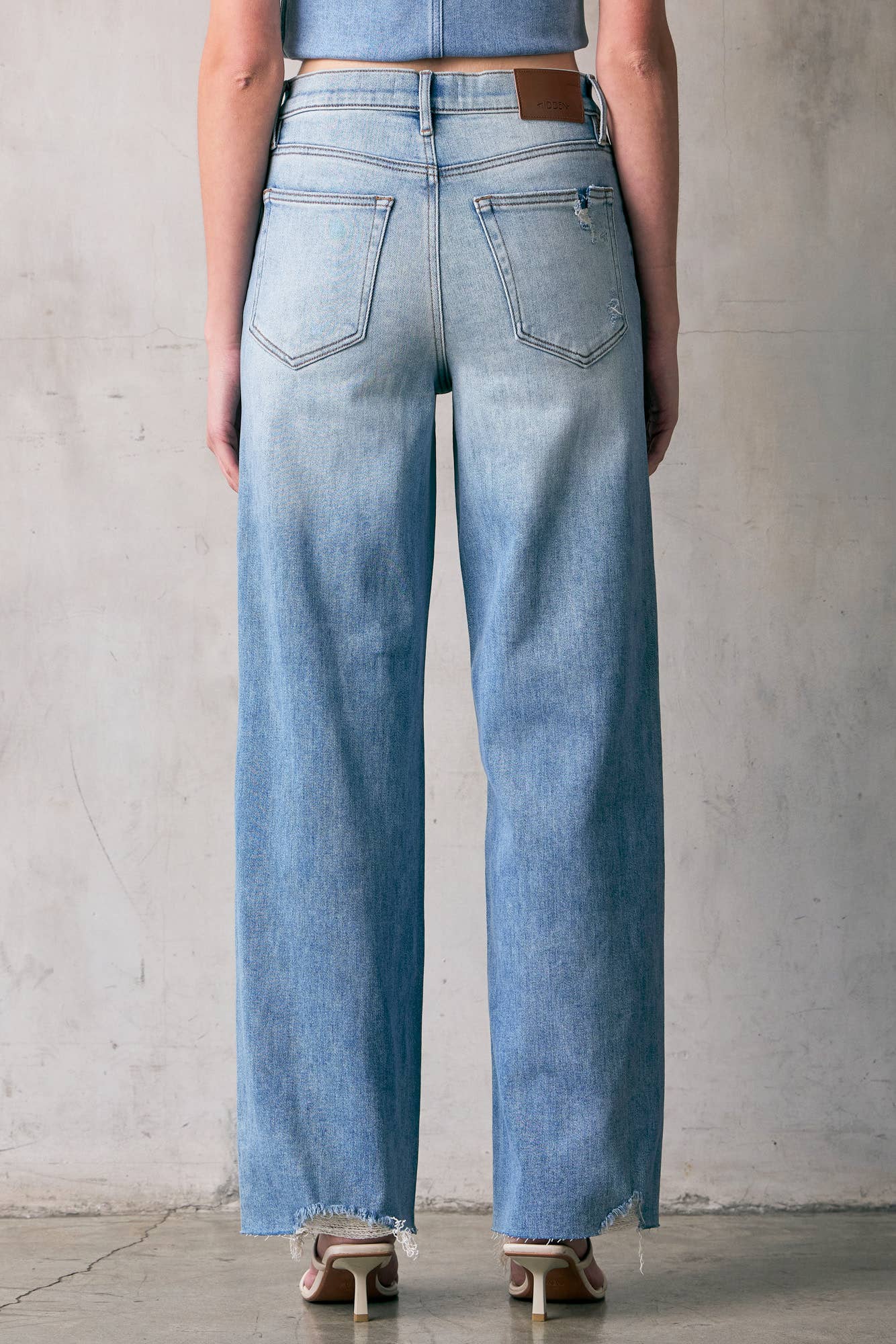Hidden Women's Logan Distressed Dad Jeans