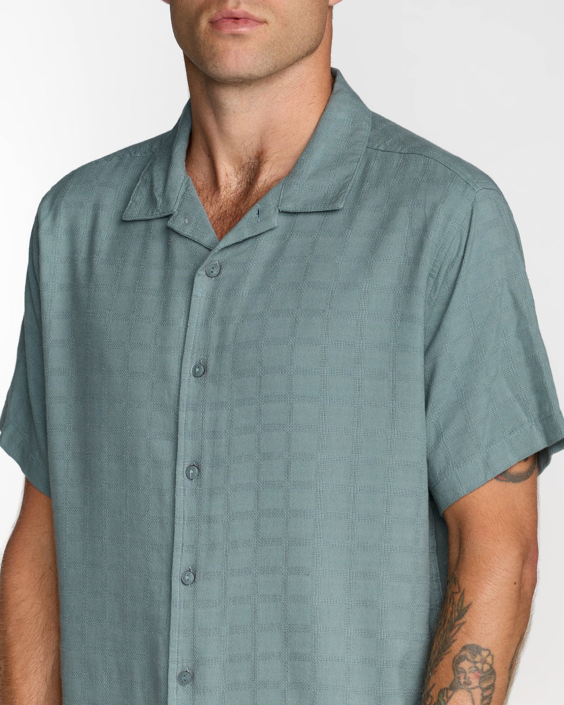 RVCA Men's Vacancy Short Sleeve Button Up