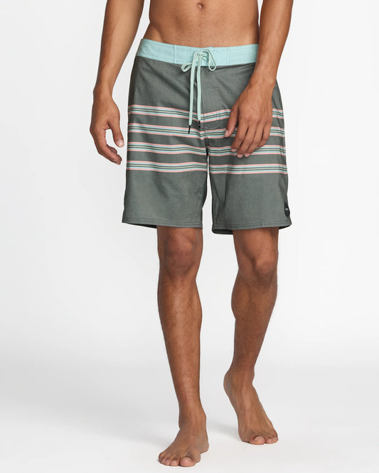 RVCA Men's County Line Trunk 18"