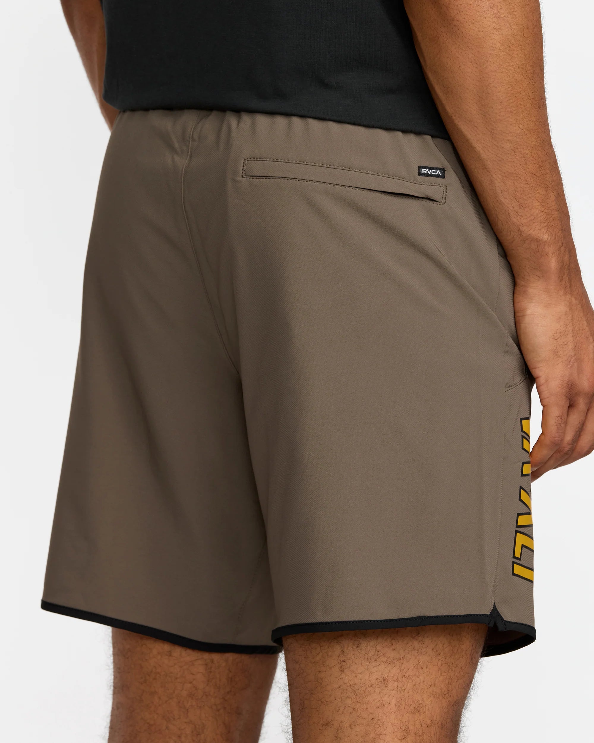 RVCA Men's  VA X Ali Yogger Stretch 17"