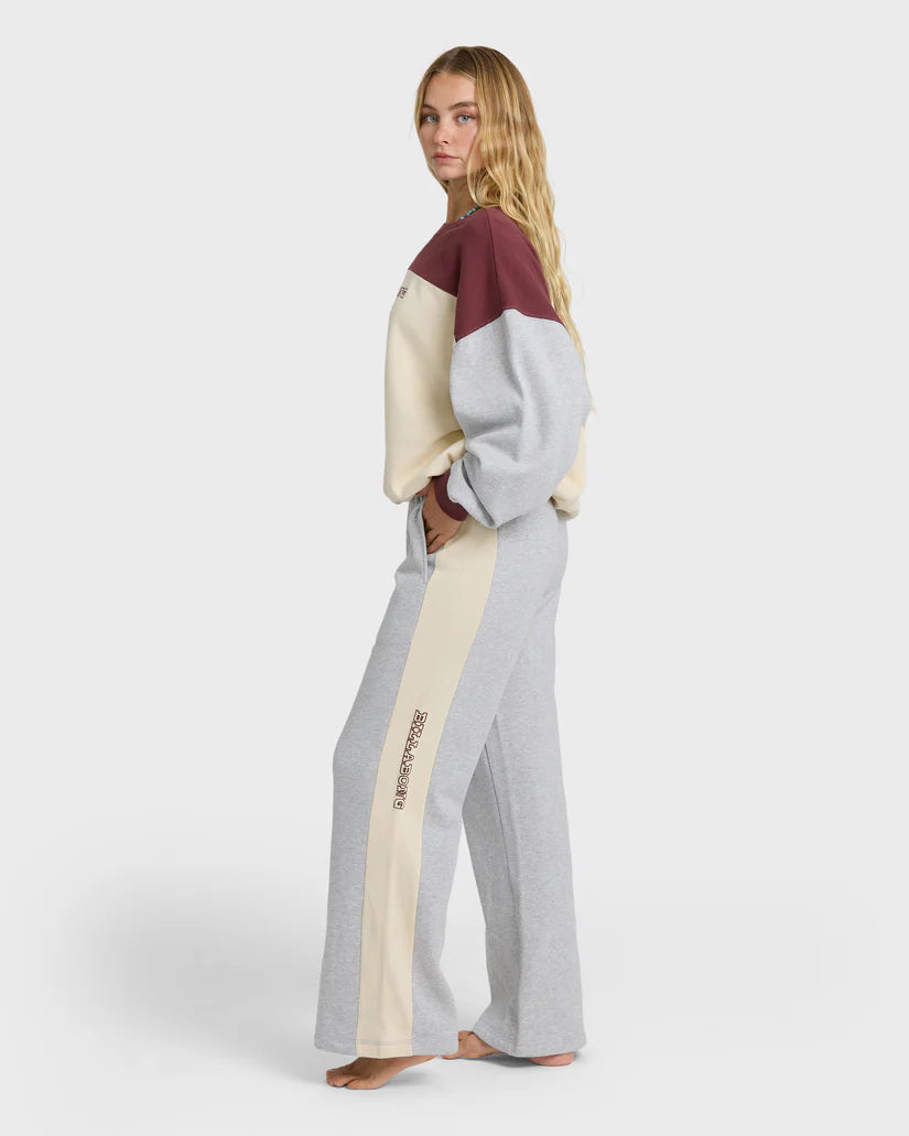 Billabong Women's Get It Sweatpants