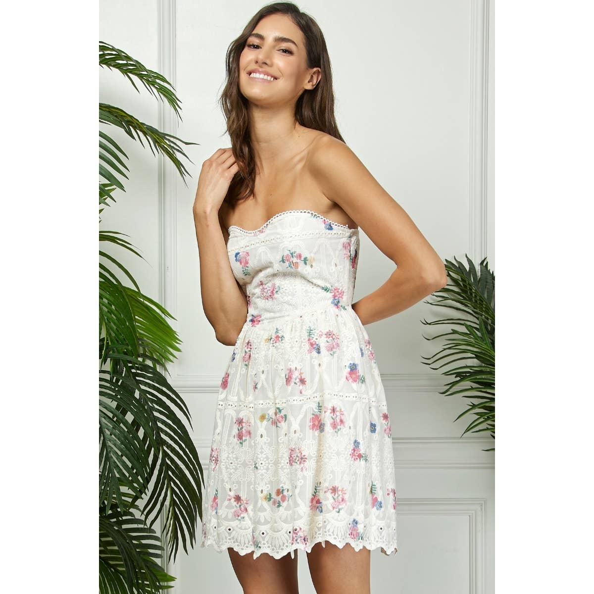 Veveret Flower Printed Lace Tube Mini Dress