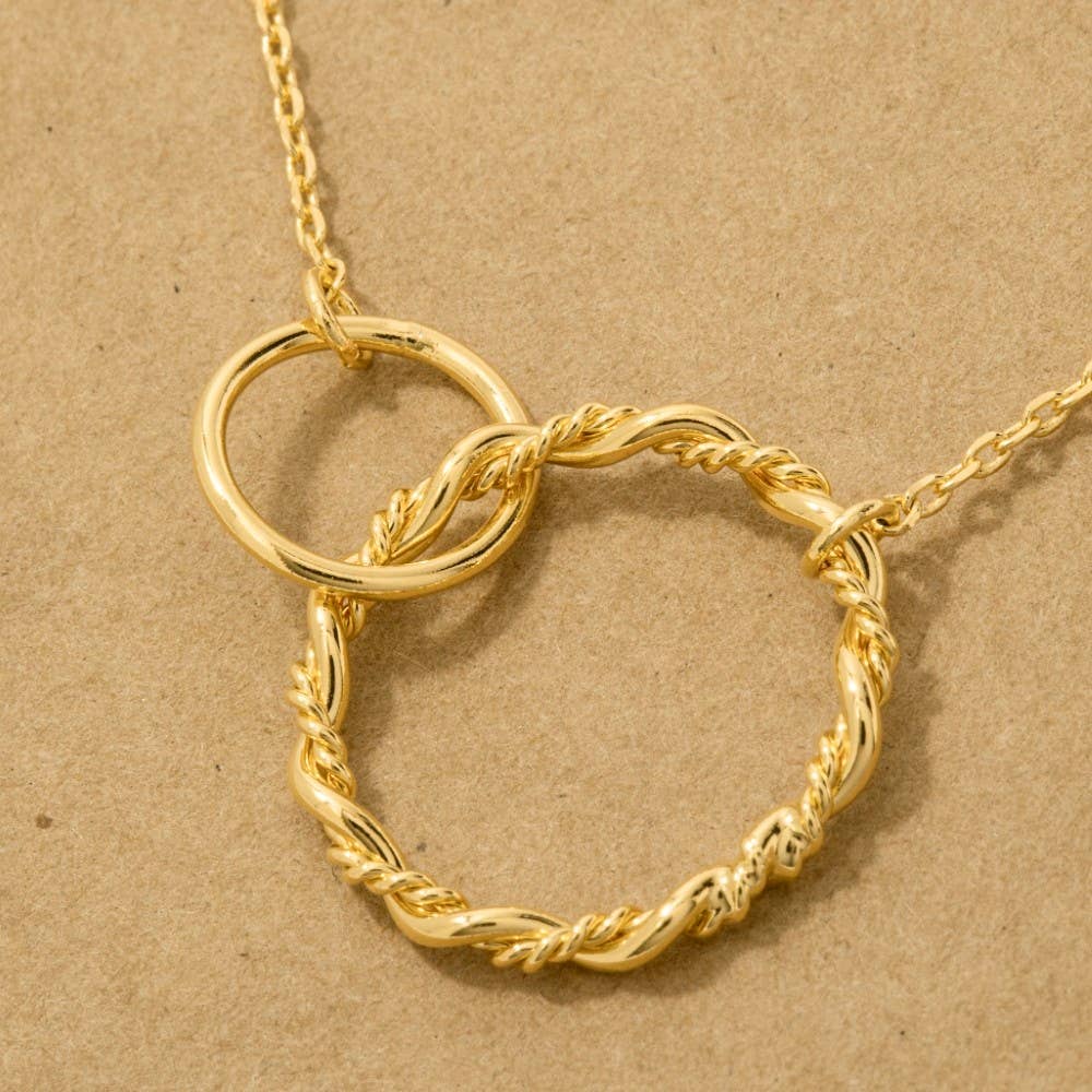 Fame Double Circle Chain Link Charm Necklace
