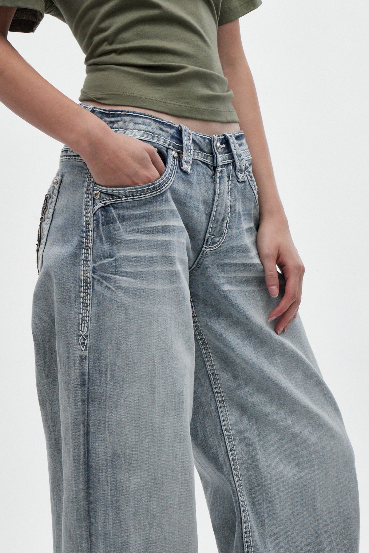 Rock Revival Women's Lakia High Rise Baggy Jeans