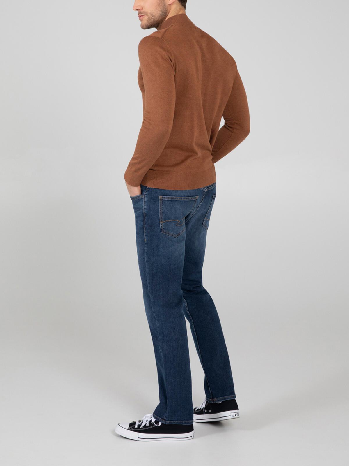 Slim Authentic Tapered