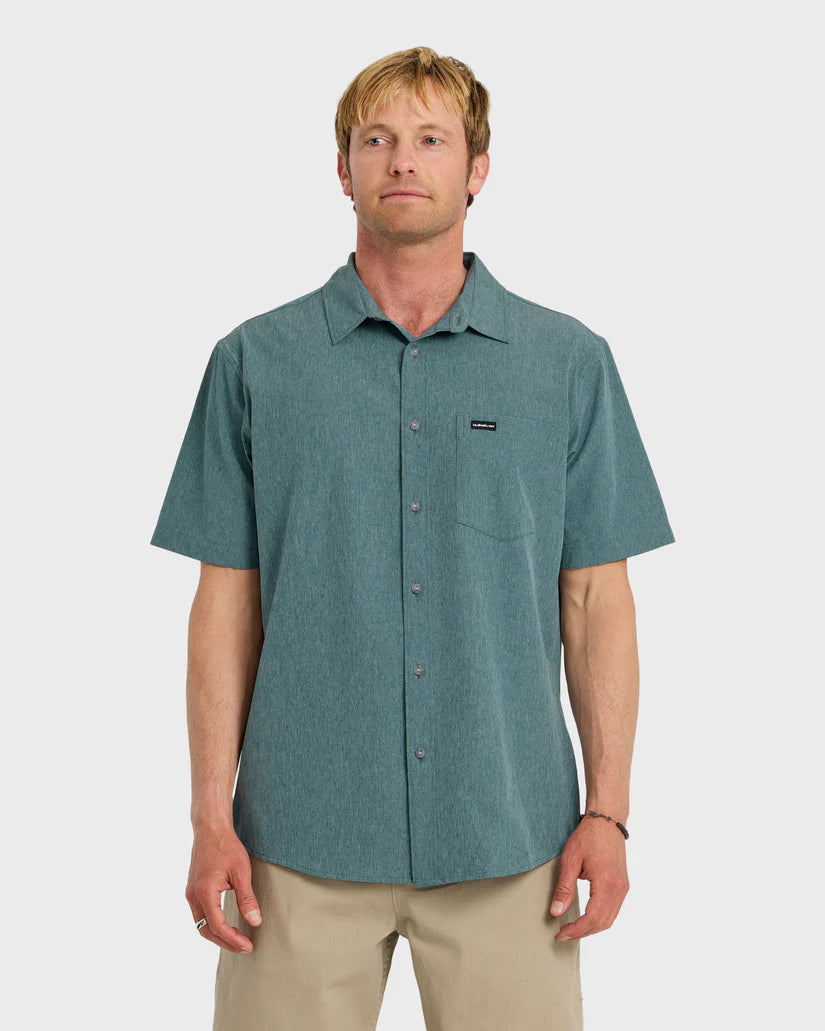 Quiksilver Men's Ridgeport Tech Classic S/S
