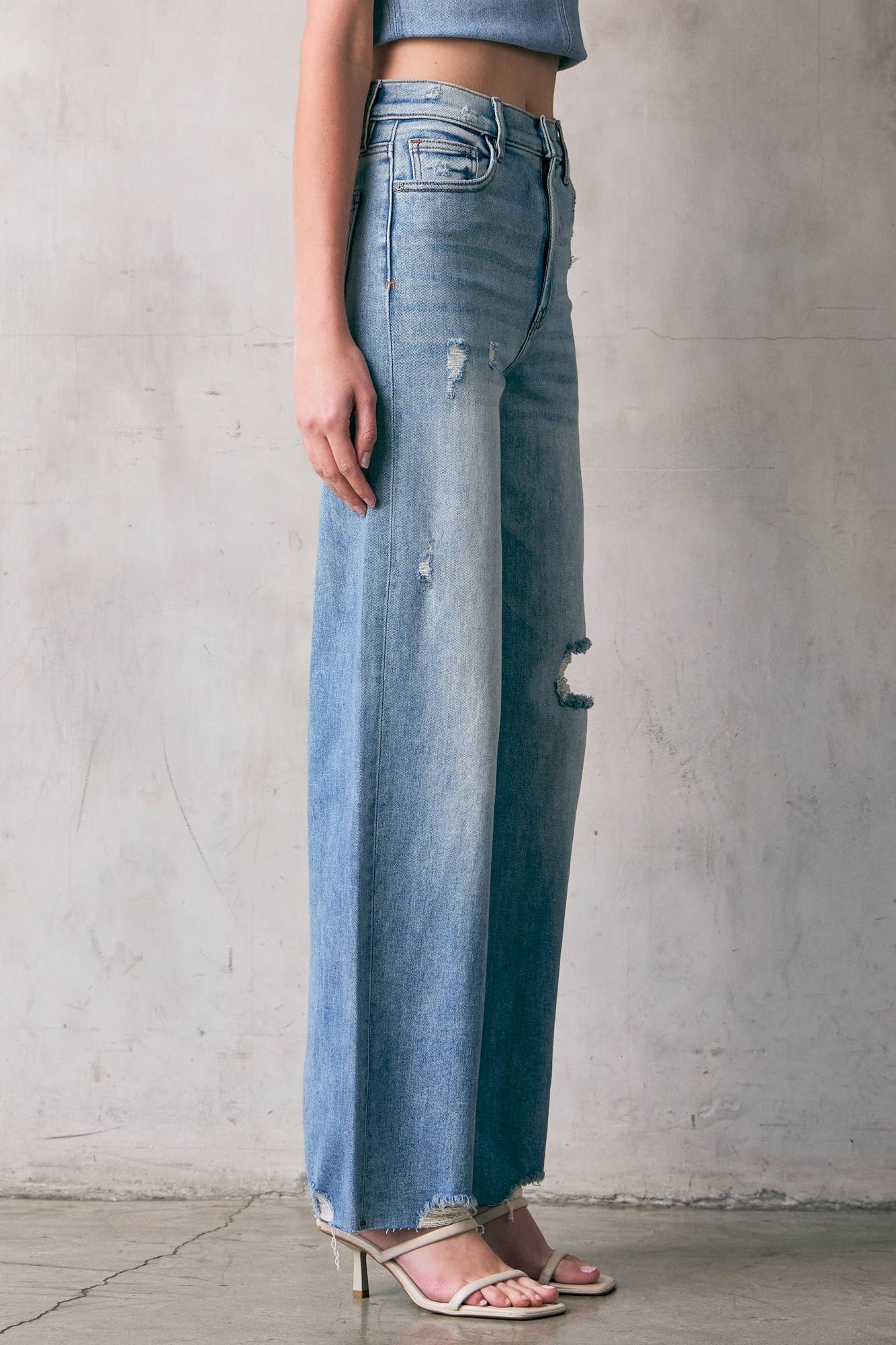 Hidden Women's Logan Distressed Dad Jeans