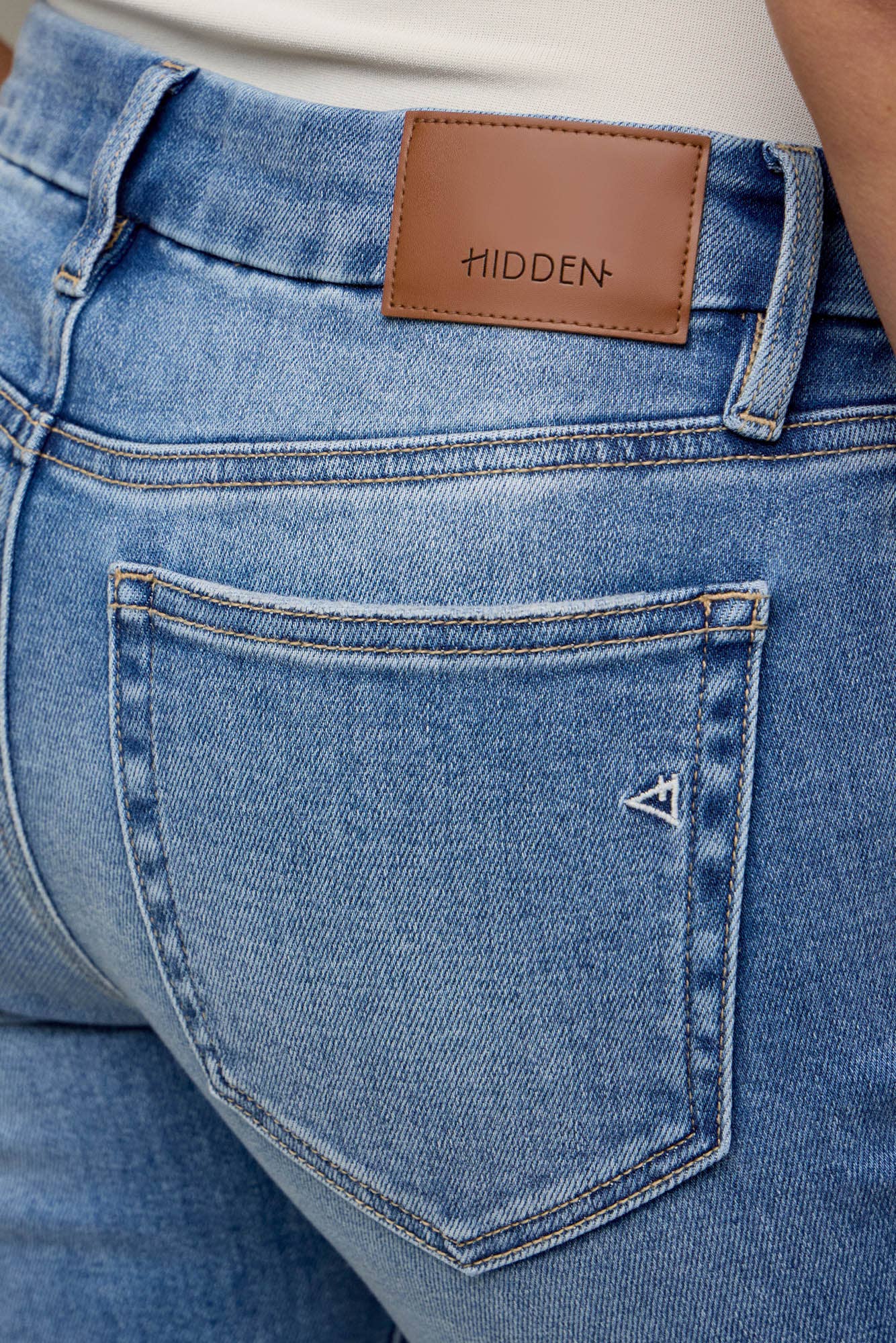Hidden Women's Ryan Mid Rise Bootcut Jeans