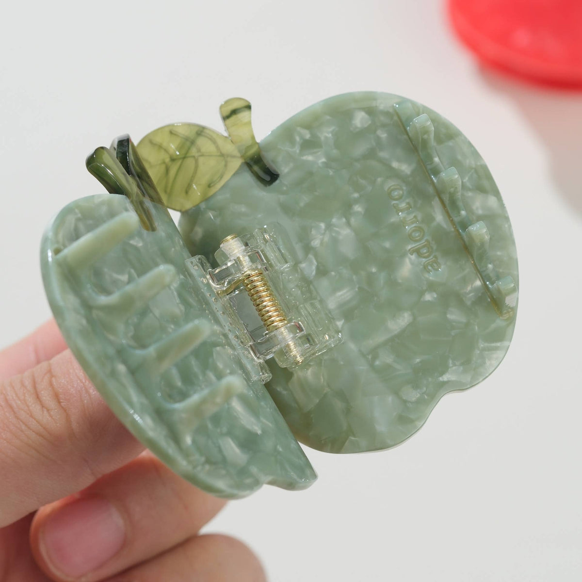 Adorro Red & Green Apple Claw Clip