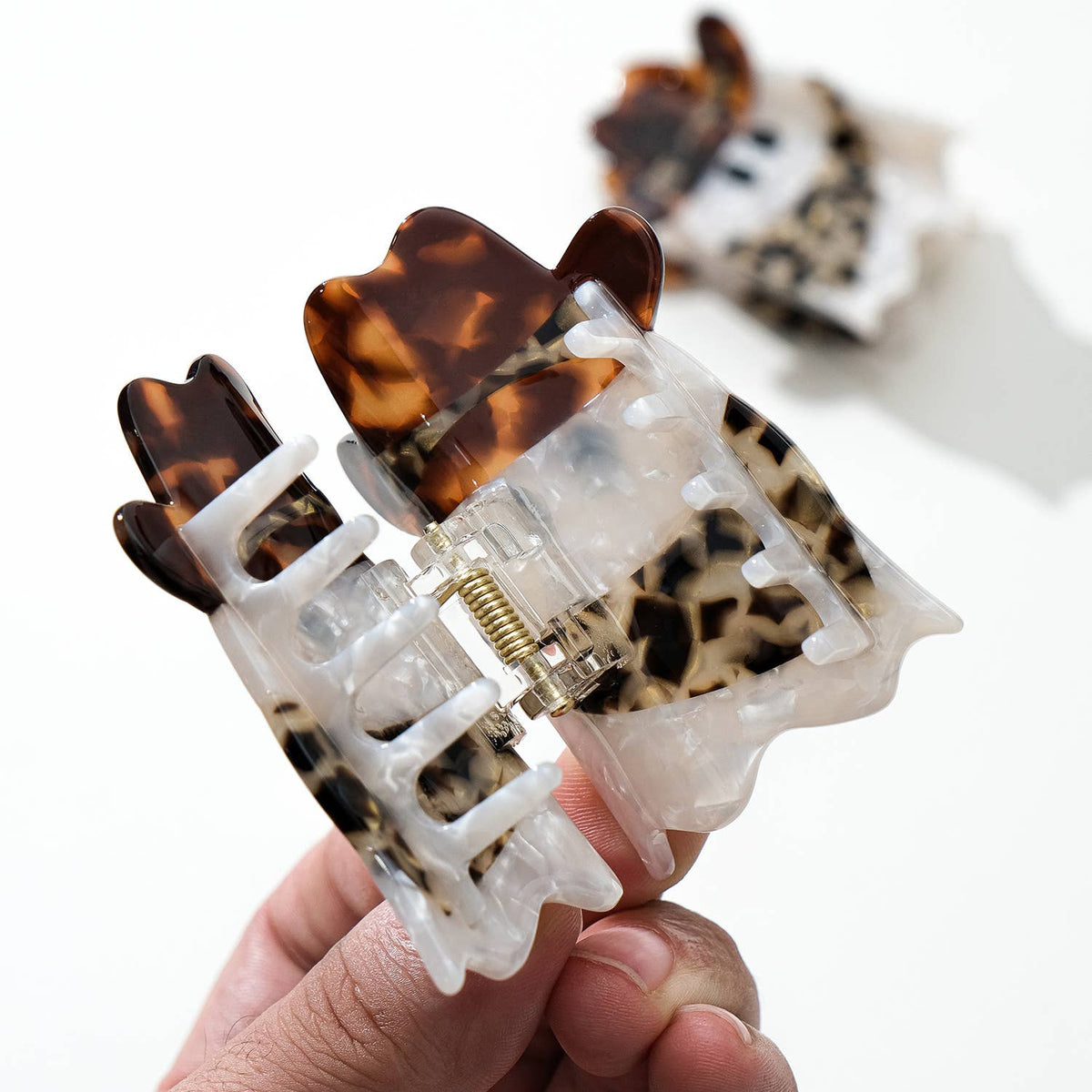 Adorro Cowboy Ghost Claw Clip