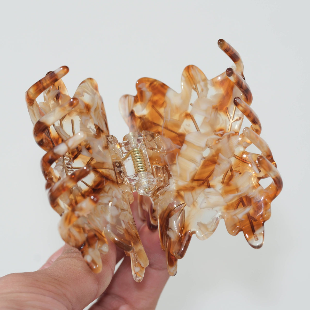 Adorro Maple Leaf Claw Clip
