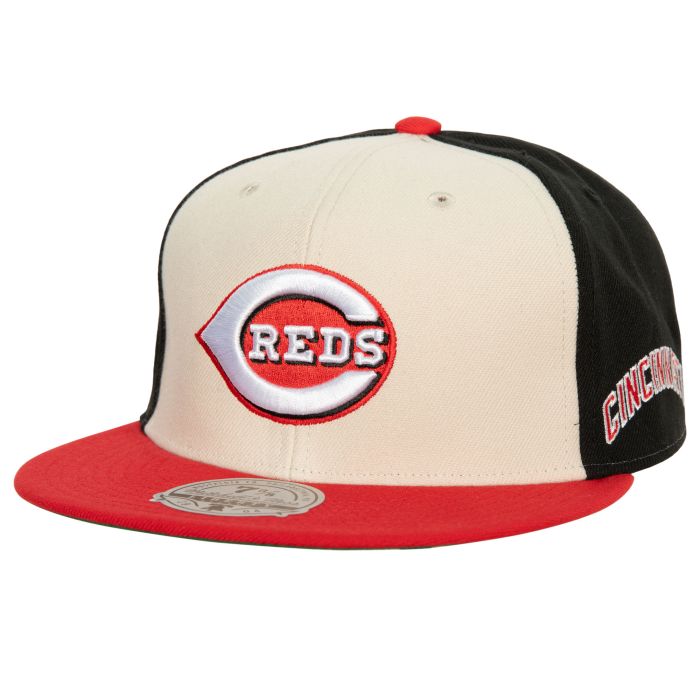 MLB Homefield Fitted Hat