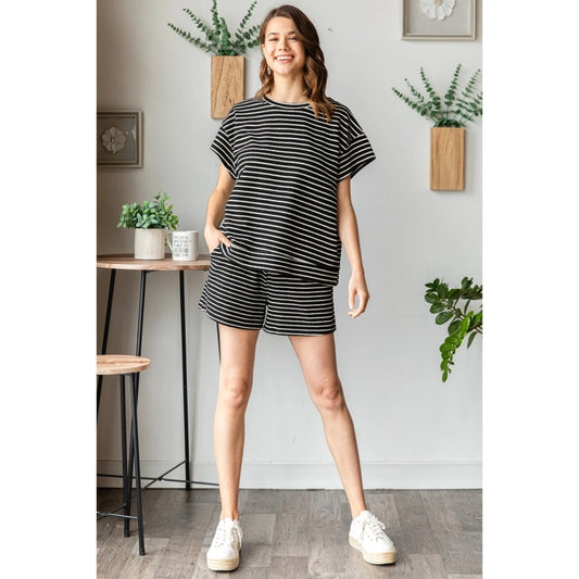 Textured Knit Thin Stripe Top